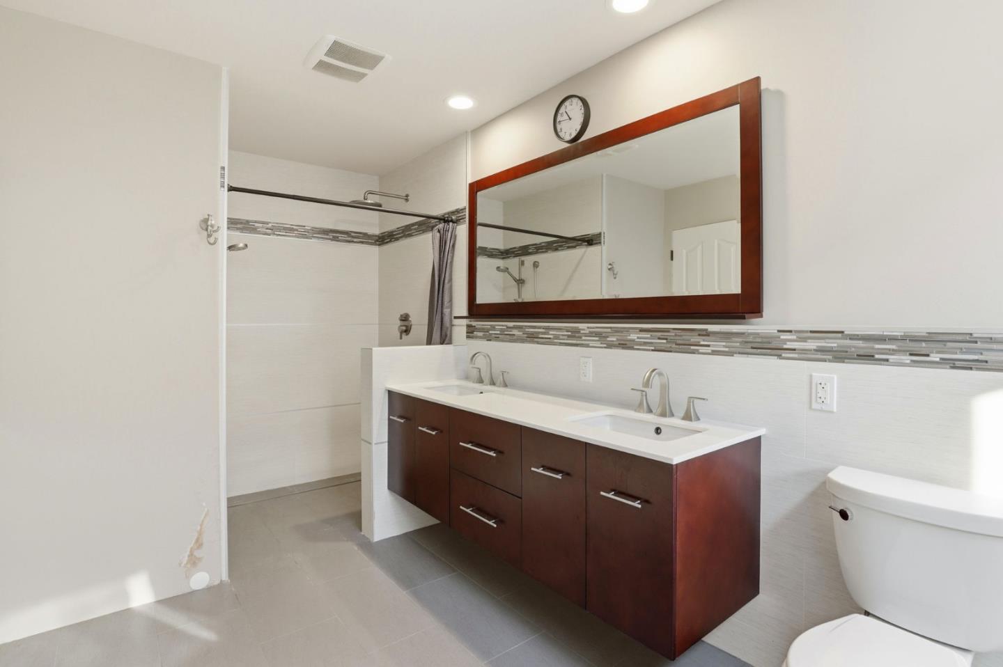 Detail Gallery Image 32 of 33 For 7460 Miller Ave, Gilroy,  CA 95020 - 4 Beds | 2/1 Baths