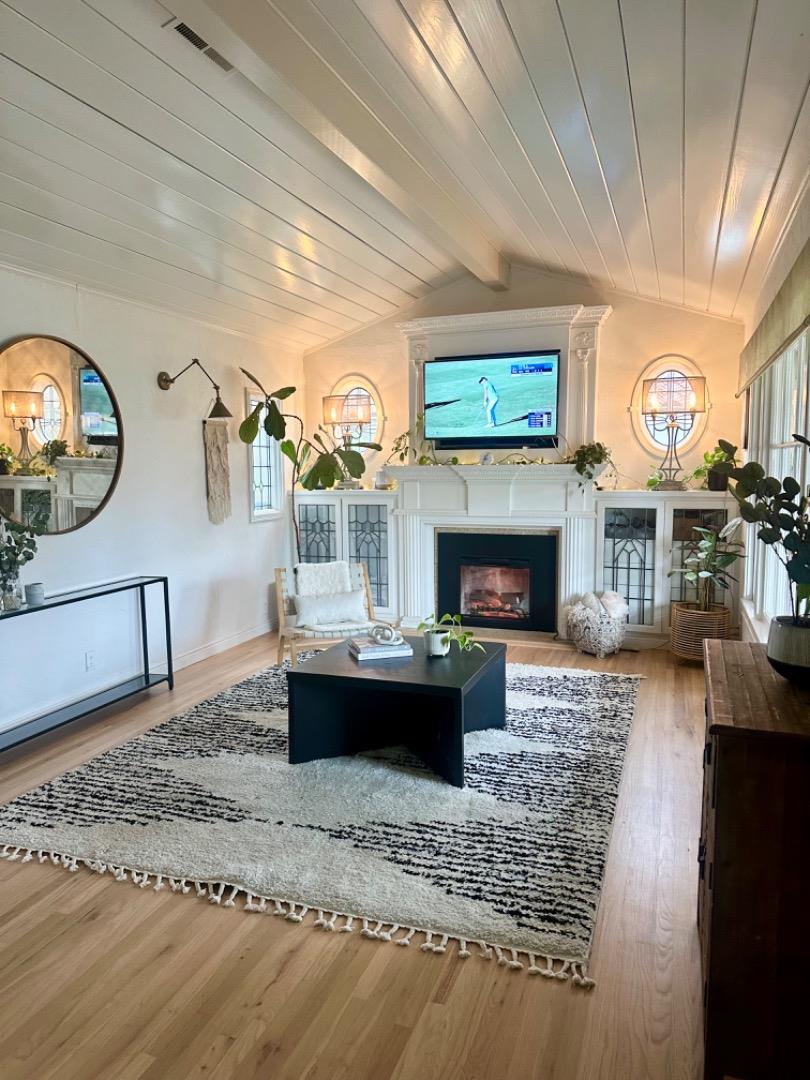 Detail Gallery Image 2 of 18 For 456 King St, Redwood City,  CA 94062 - 3 Beds | 1 Baths