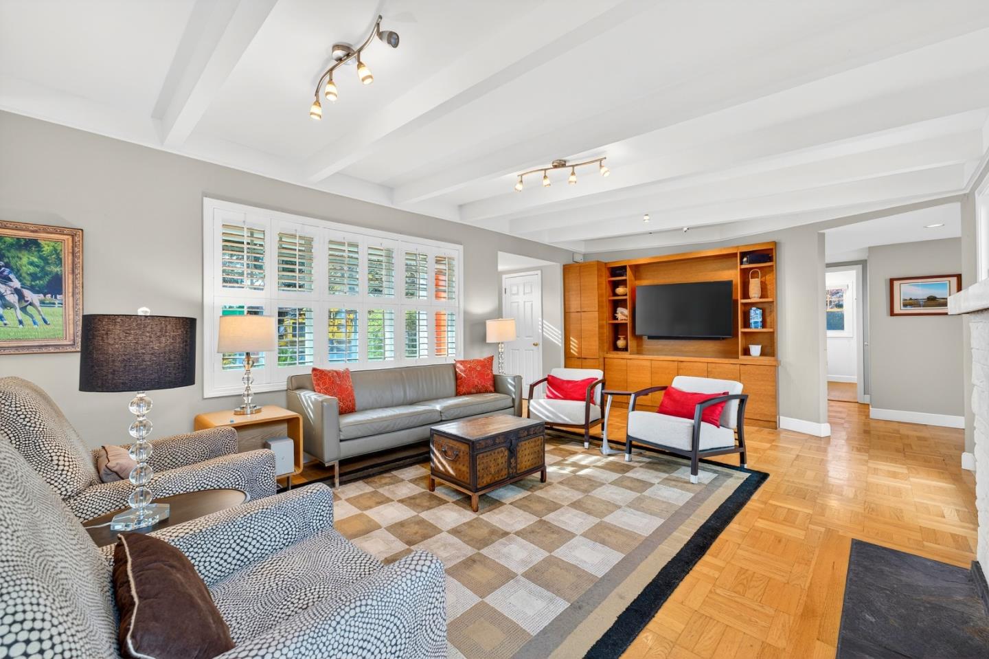 Detail Gallery Image 10 of 50 For 1621 Elm St, San Carlos,  CA 94070 - 3 Beds | 2/1 Baths