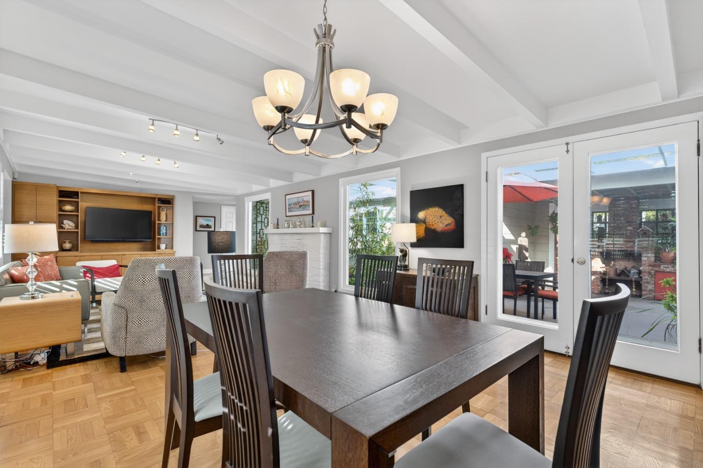 Detail Gallery Image 14 of 50 For 1621 Elm St, San Carlos,  CA 94070 - 3 Beds | 2/1 Baths