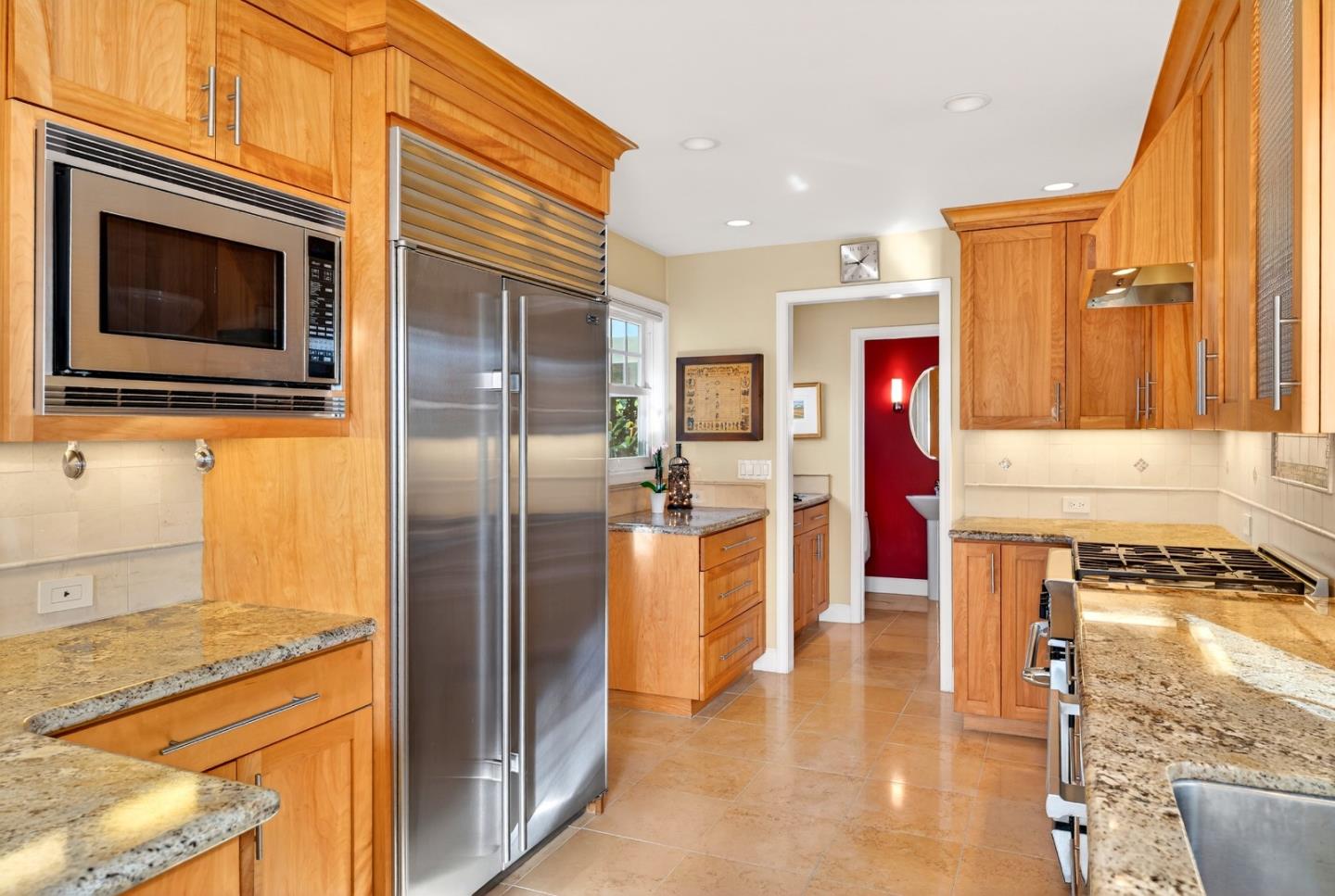 Detail Gallery Image 23 of 50 For 1621 Elm St, San Carlos,  CA 94070 - 3 Beds | 2/1 Baths