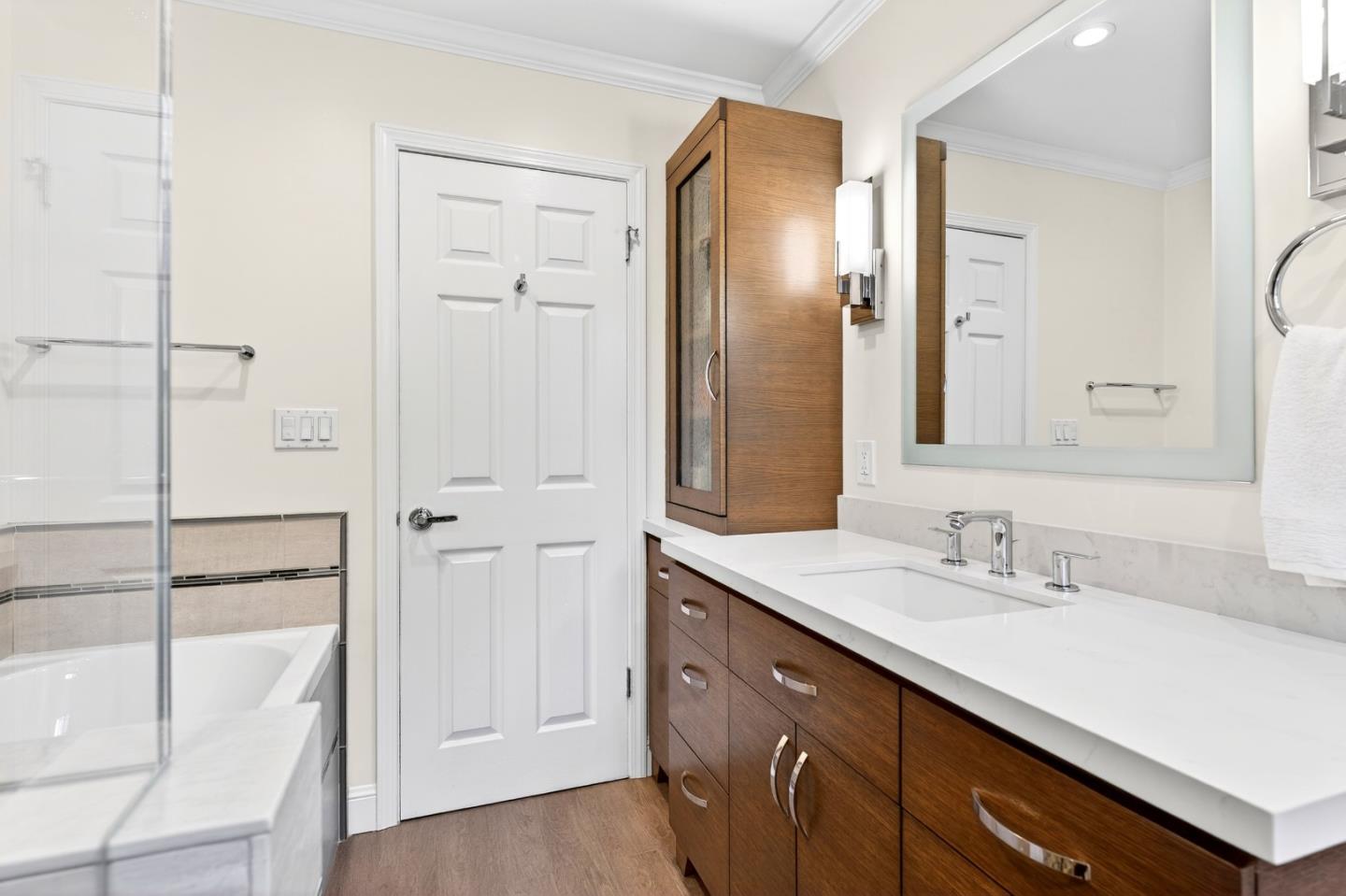 Detail Gallery Image 29 of 50 For 1621 Elm St, San Carlos,  CA 94070 - 3 Beds | 2/1 Baths