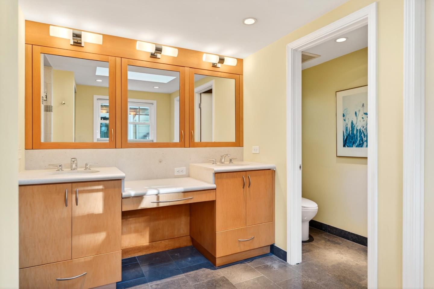 Detail Gallery Image 30 of 50 For 1621 Elm St, San Carlos,  CA 94070 - 3 Beds | 2/1 Baths