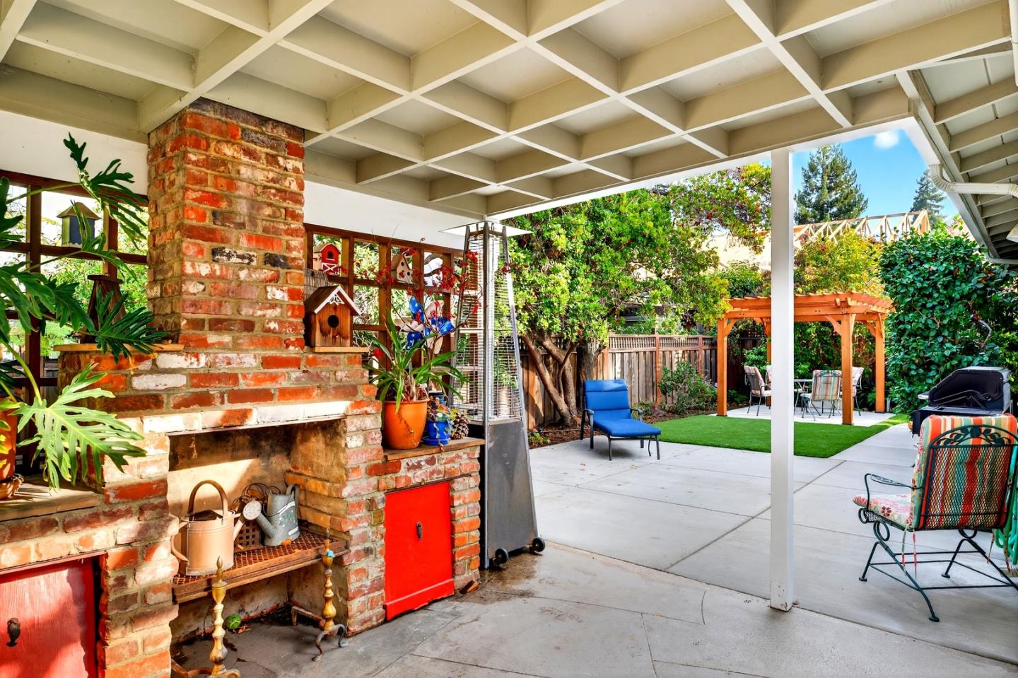 Detail Gallery Image 38 of 50 For 1621 Elm St, San Carlos,  CA 94070 - 3 Beds | 2/1 Baths