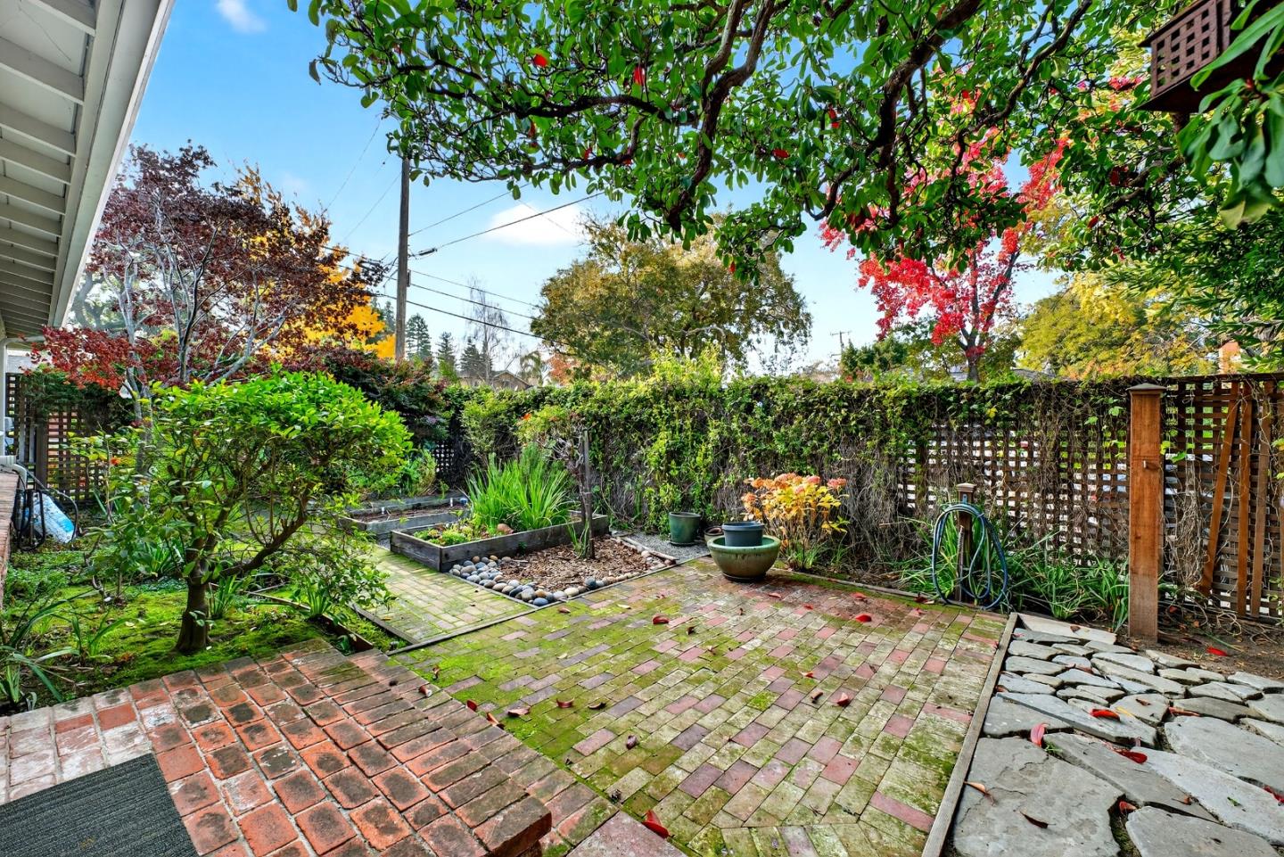 Detail Gallery Image 46 of 50 For 1621 Elm St, San Carlos,  CA 94070 - 3 Beds | 2/1 Baths