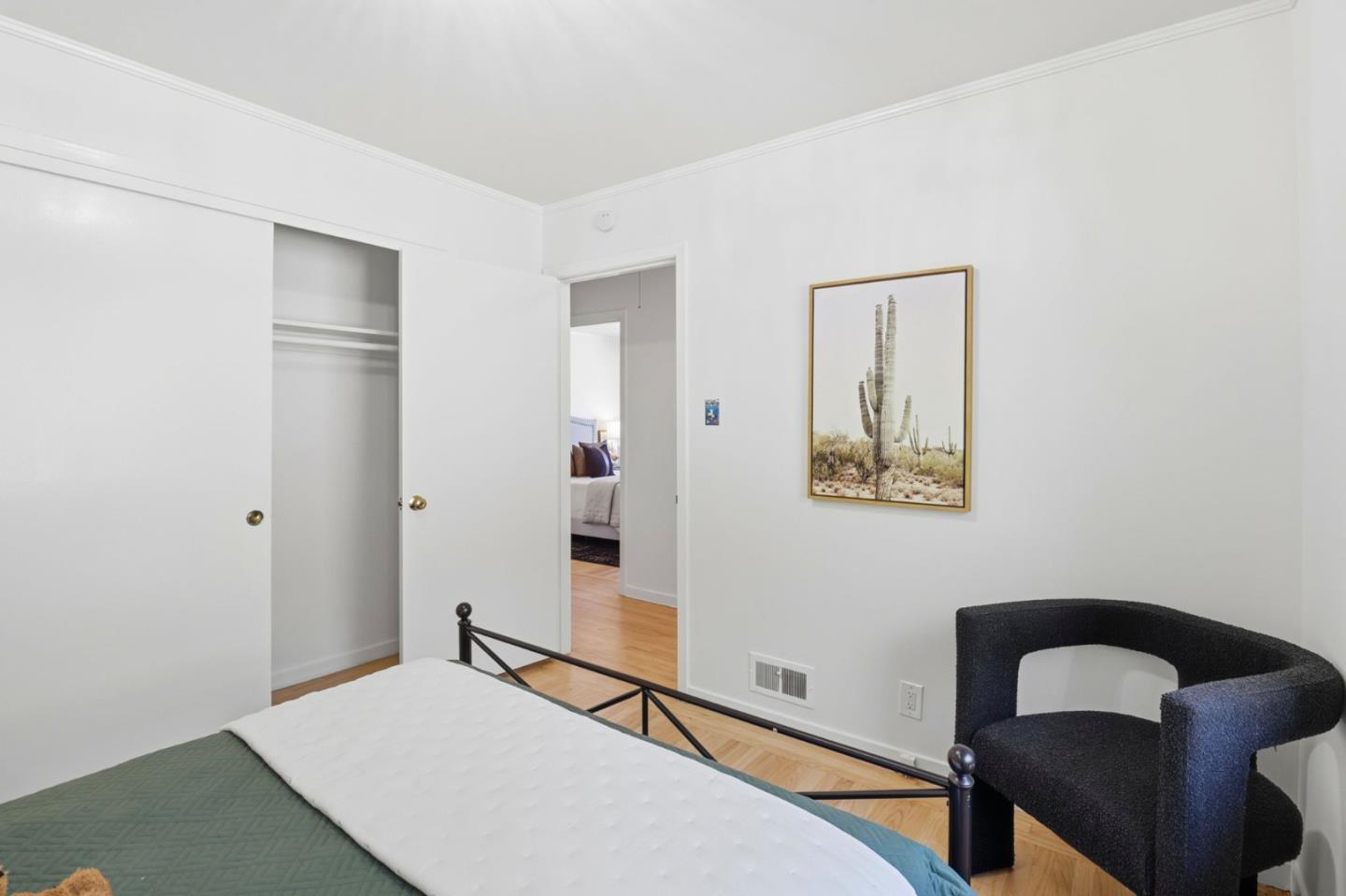 Detail Gallery Image 24 of 59 For 574 Wellington Dr, San Carlos,  CA 94070 - 3 Beds | 2 Baths