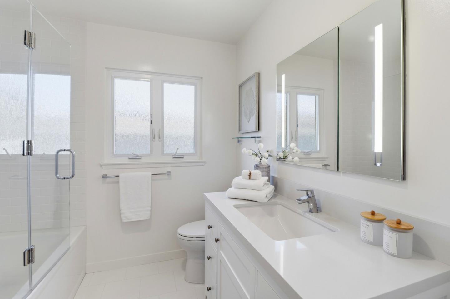 Detail Gallery Image 30 of 59 For 574 Wellington Dr, San Carlos,  CA 94070 - 3 Beds | 2 Baths