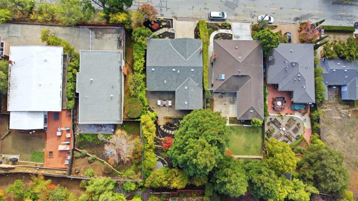 Detail Gallery Image 53 of 59 For 574 Wellington Dr, San Carlos,  CA 94070 - 3 Beds | 2 Baths