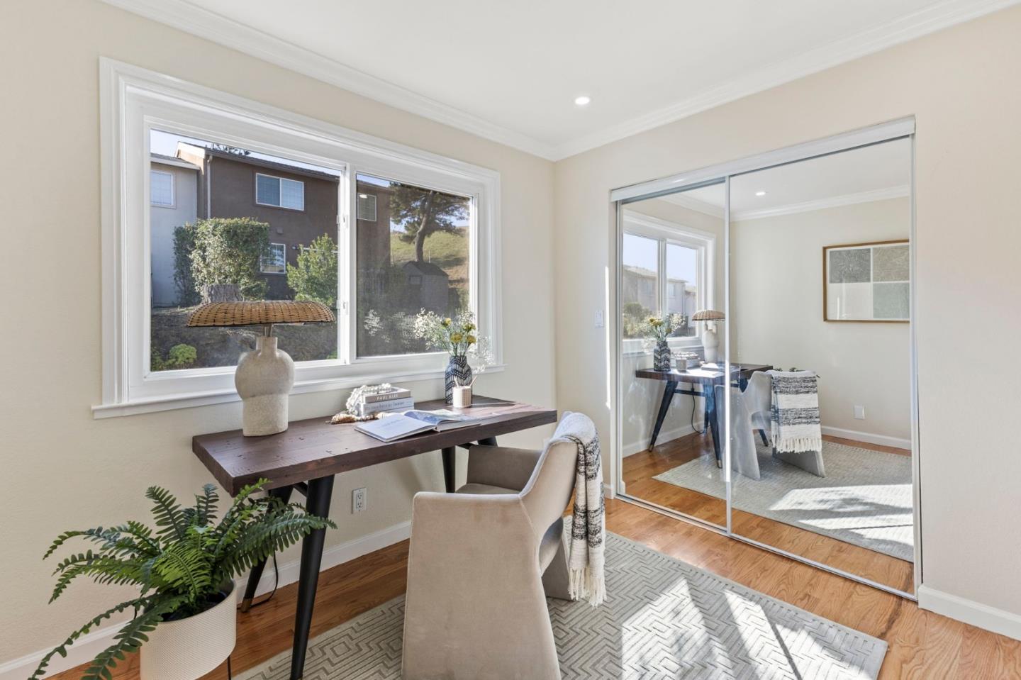 Detail Gallery Image 19 of 39 For 179 Saint Michaels Ct, Daly City,  CA 94015 - 4 Beds | 2/1 Baths