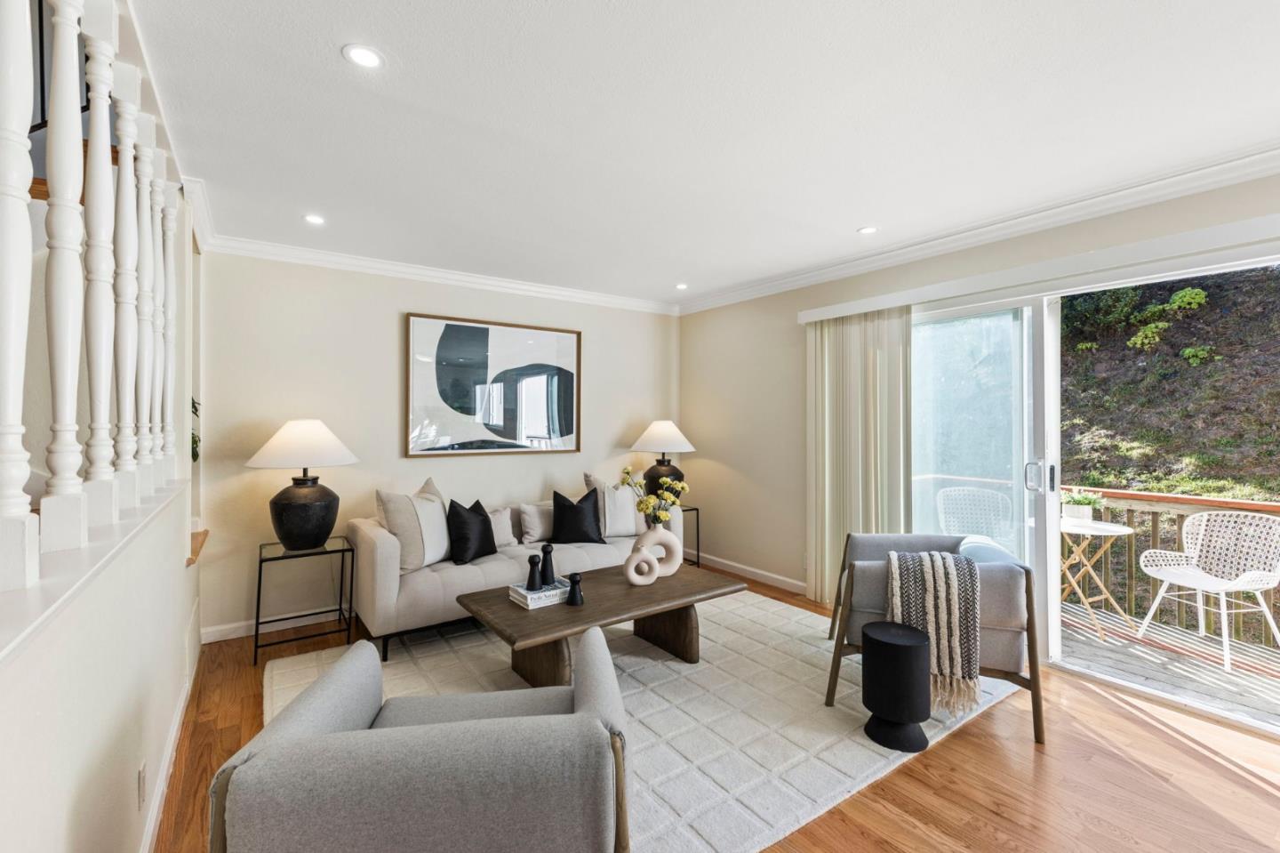 Detail Gallery Image 5 of 39 For 179 Saint Michaels Ct, Daly City,  CA 94015 - 4 Beds | 2/1 Baths