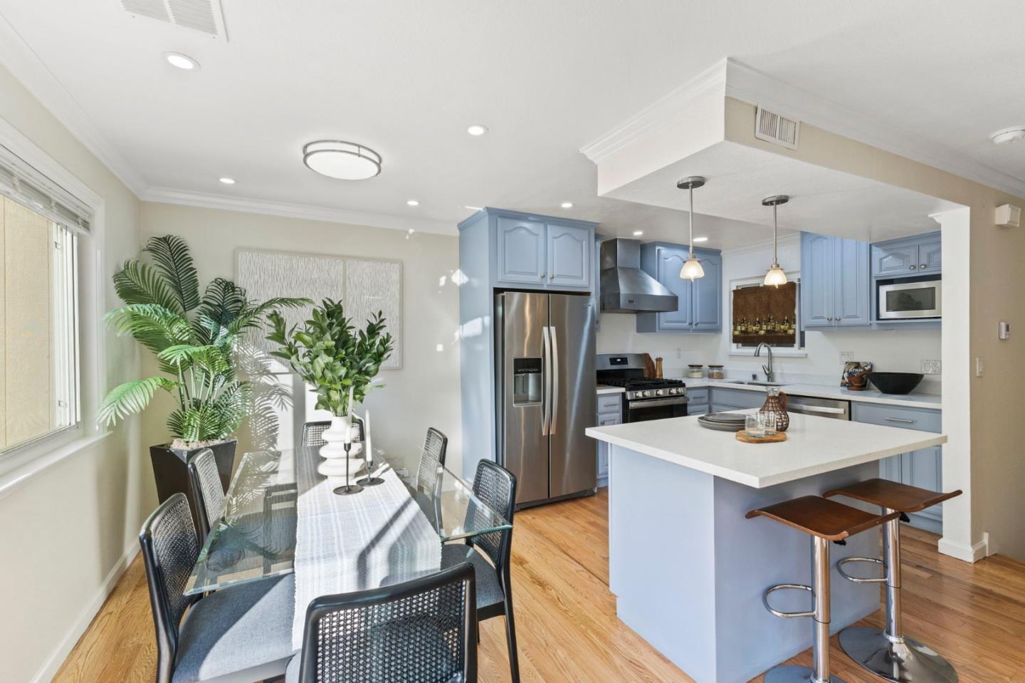 Detail Gallery Image 9 of 39 For 179 Saint Michaels Ct, Daly City,  CA 94015 - 4 Beds | 2/1 Baths