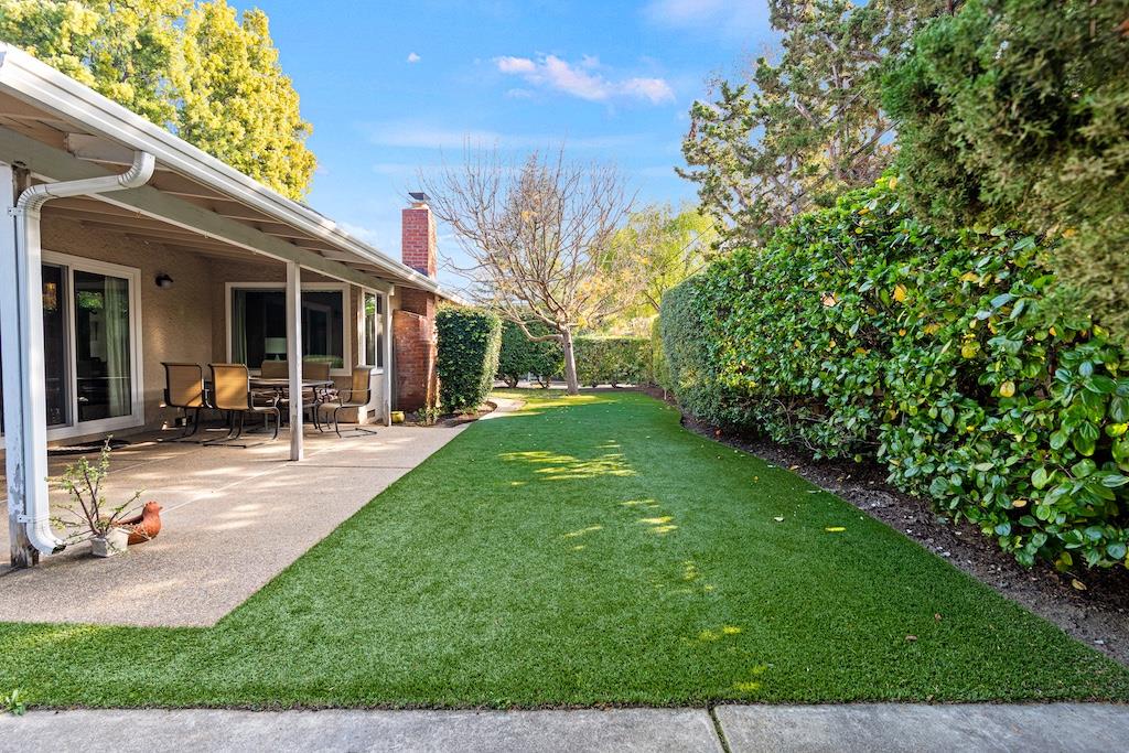 Detail Gallery Image 8 of 12 For 5212 Country Ln, San Jose,  CA 95129 - 4 Beds | 2/1 Baths