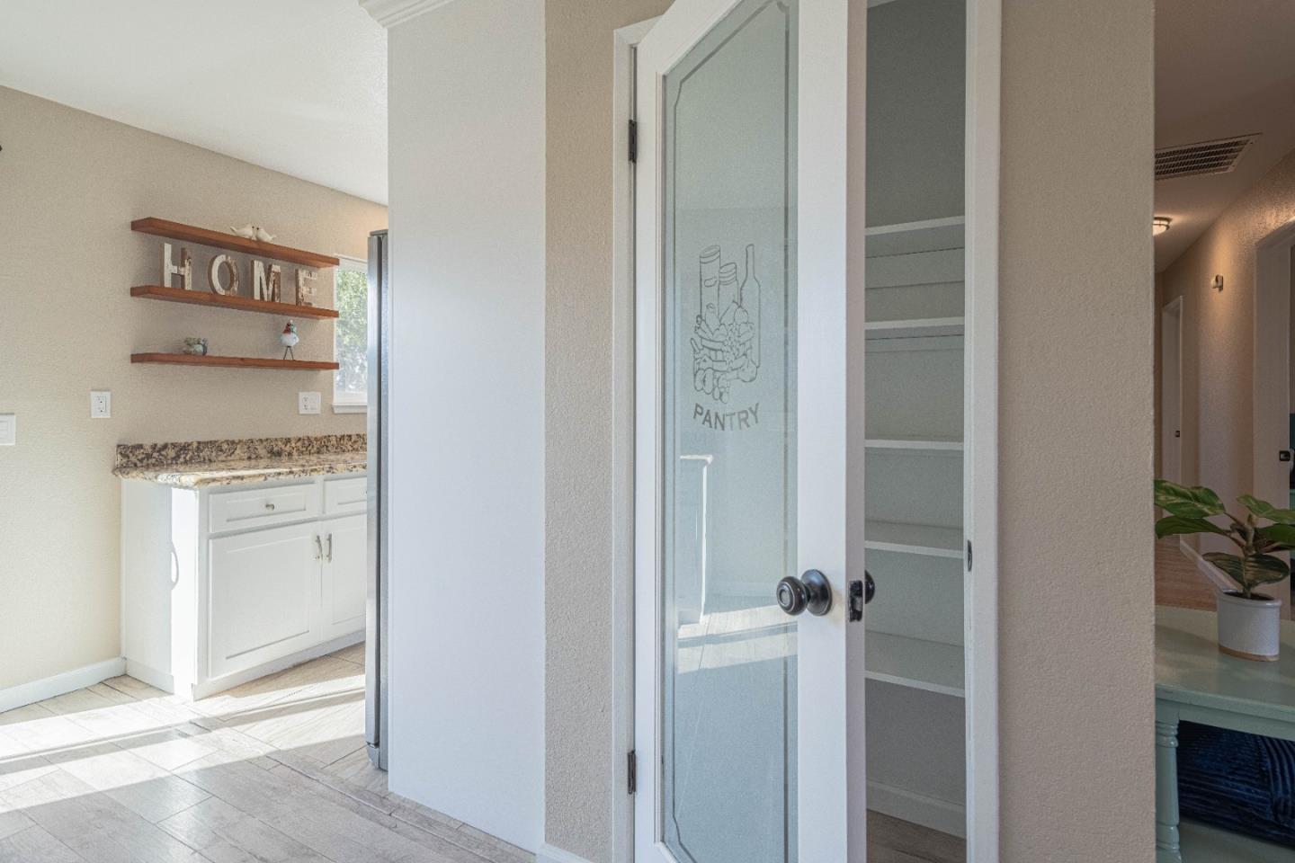 Detail Gallery Image 14 of 33 For 3256 Vista Del Camino Cir, Marina,  CA 93933 - 3 Beds | 1 Baths