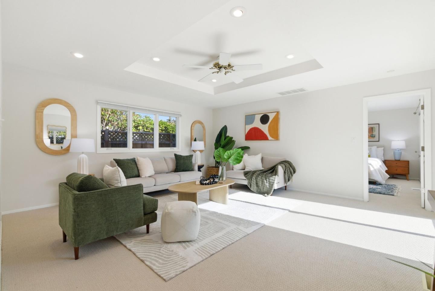 Detail Gallery Image 14 of 38 For 1747 Walnut Dr, Mountain View,  CA 94040 - 4 Beds | 3 Baths