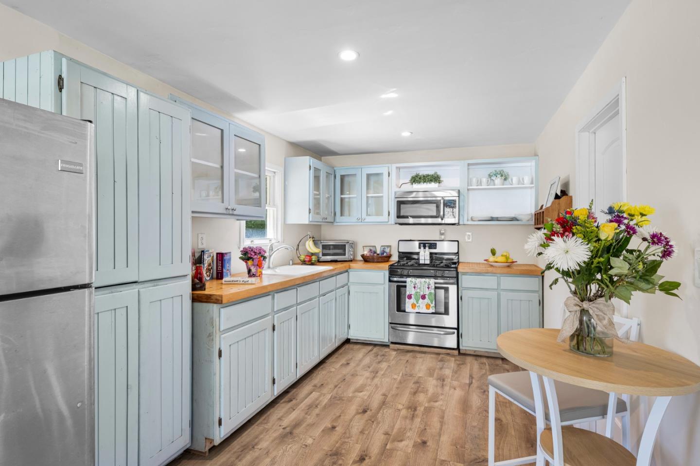 Detail Gallery Image 5 of 24 For 23785 Mckean Rd, San Jose,  CA 95141 - 1 Beds | 1 Baths