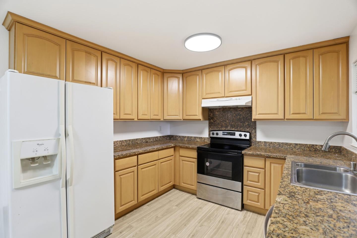 Detail Gallery Image 11 of 24 For 20161 Cherry Ln, Saratoga,  CA 95070 - 3 Beds | 2 Baths