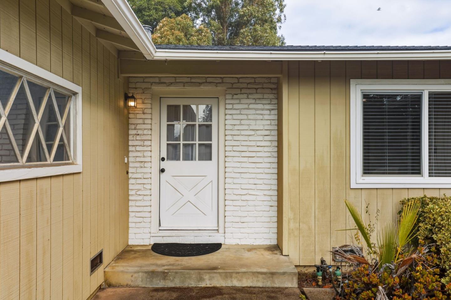 Detail Gallery Image 2 of 24 For 20161 Cherry Ln, Saratoga,  CA 95070 - 3 Beds | 2 Baths