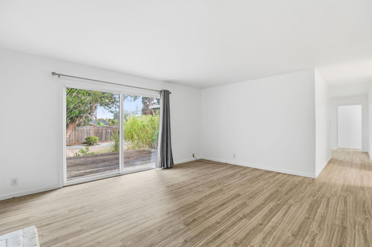 Detail Gallery Image 7 of 24 For 20161 Cherry Ln, Saratoga,  CA 95070 - 3 Beds | 2 Baths