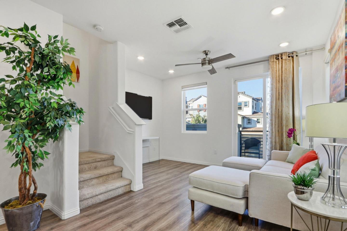 Detail Gallery Image 9 of 21 For 838 Garden St, Milpitas,  CA 95035 - 2 Beds | 1 Baths