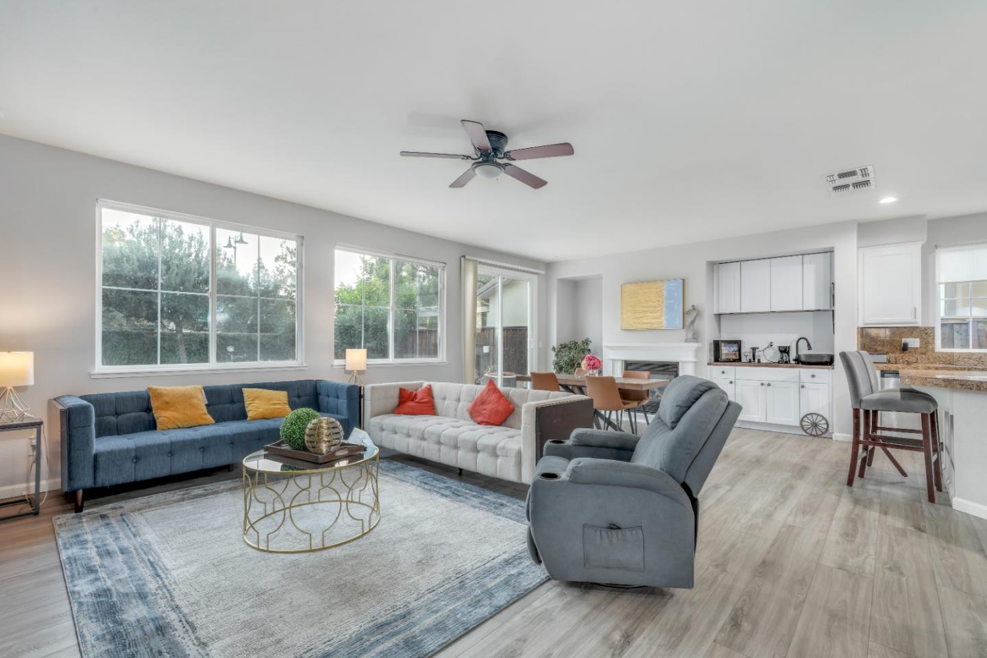 Detail Gallery Image 8 of 61 For 310 Ashlee Ave, Tracy,  CA 95391 - 4 Beds | 3/1 Baths