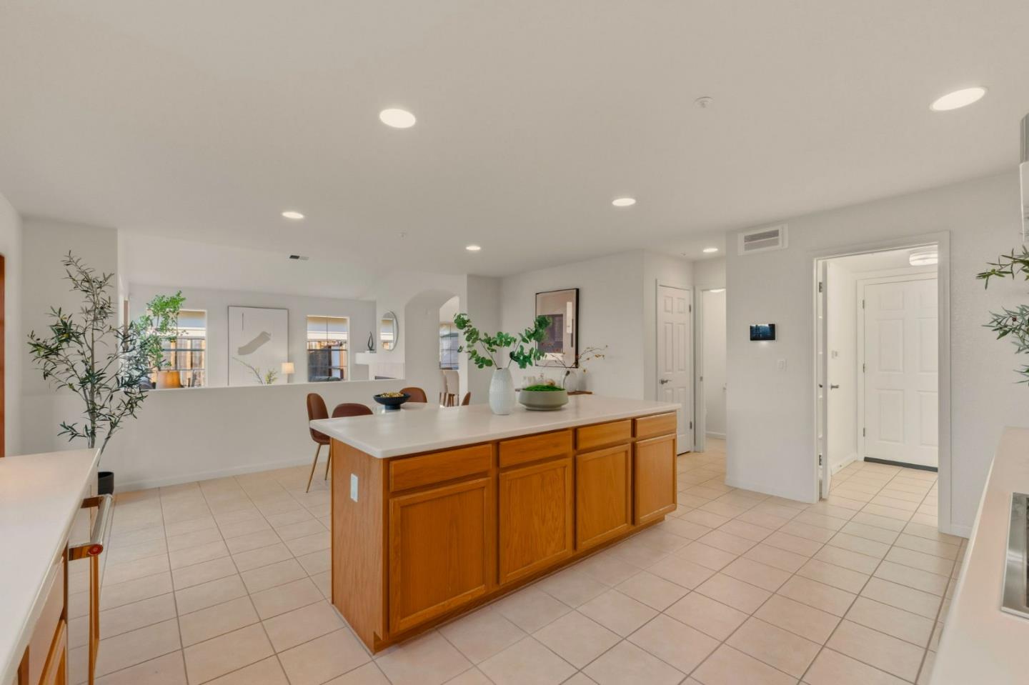 Detail Gallery Image 20 of 57 For 32762 Folklore Loop, Union City,  CA 94587 - 3 Beds | 2/1 Baths