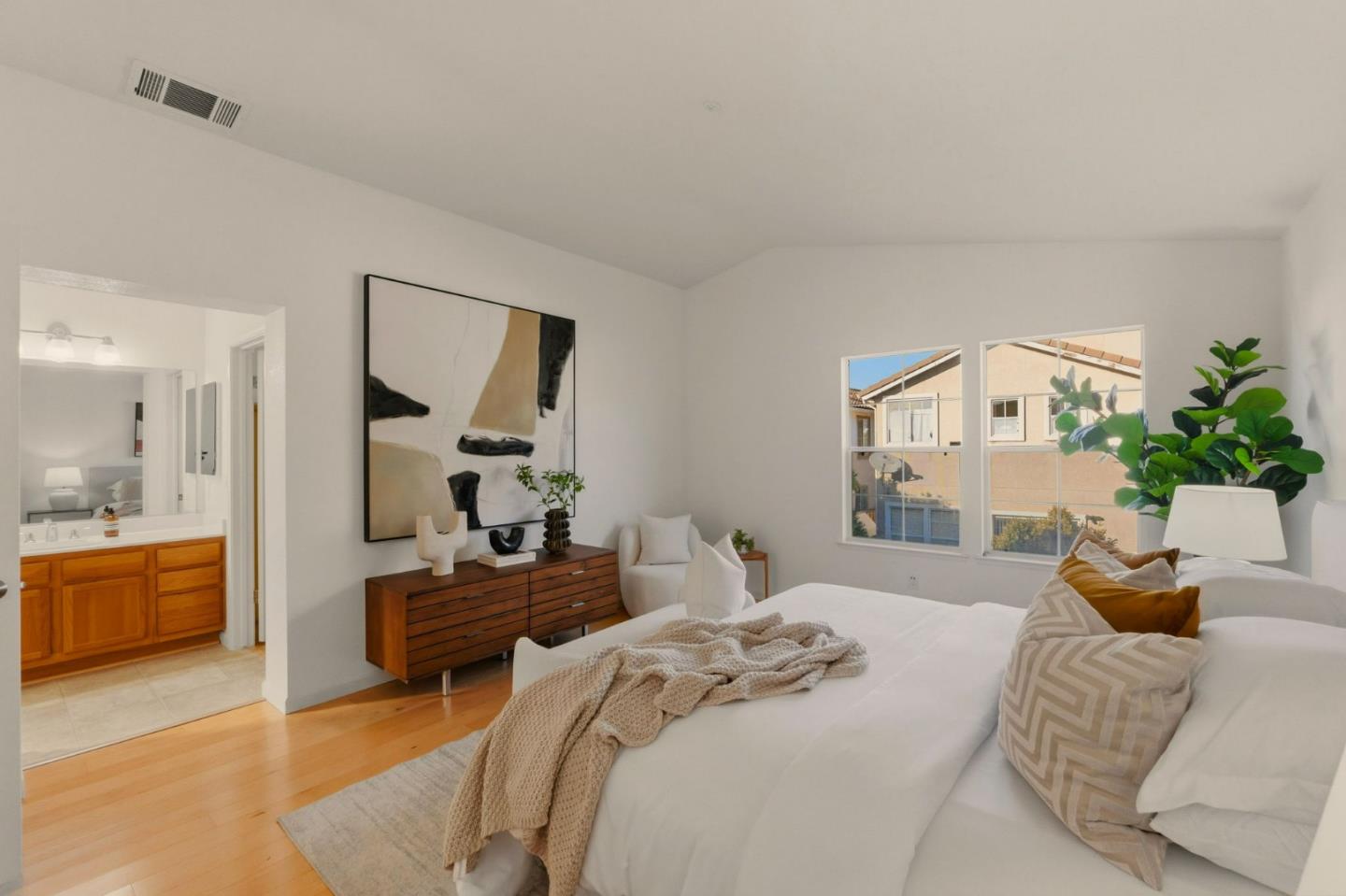 Detail Gallery Image 34 of 57 For 32762 Folklore Loop, Union City,  CA 94587 - 3 Beds | 2/1 Baths