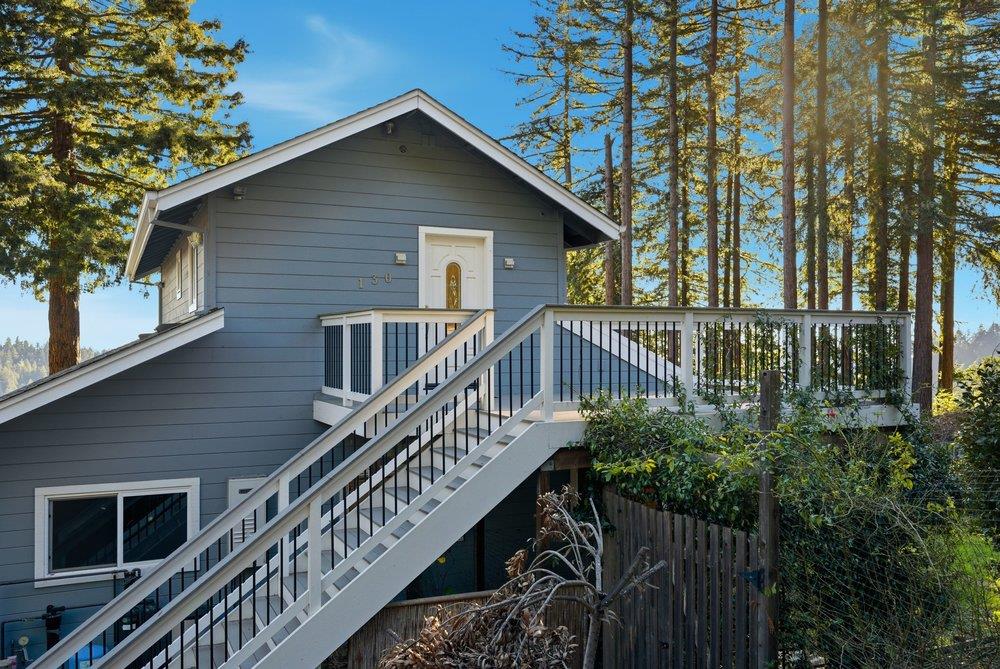 Detail Gallery Image 14 of 46 For 132 Pax Place Ct, Aptos,  CA 95003 - 3 Beds | 3 Baths