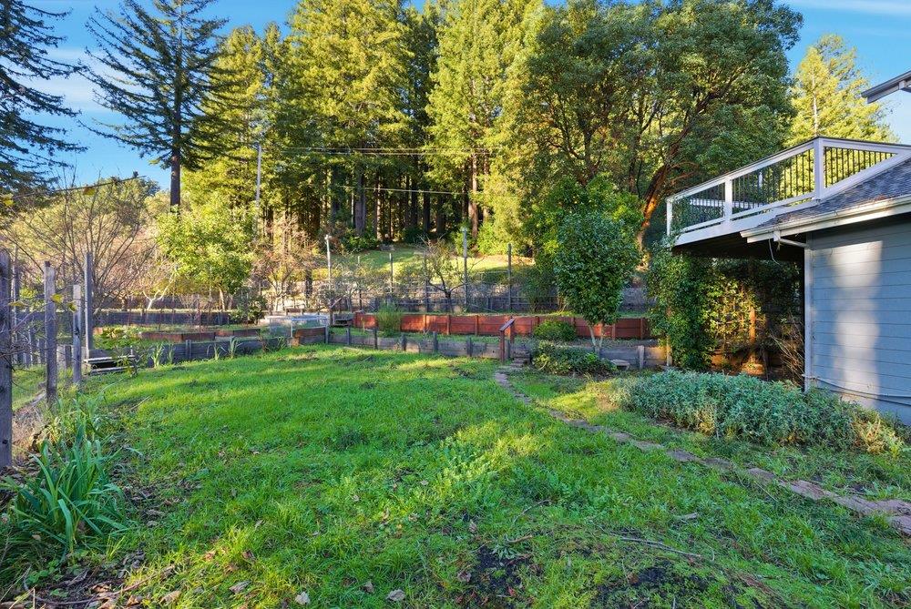 Detail Gallery Image 31 of 46 For 132 Pax Place Ct, Aptos,  CA 95003 - 3 Beds | 3 Baths