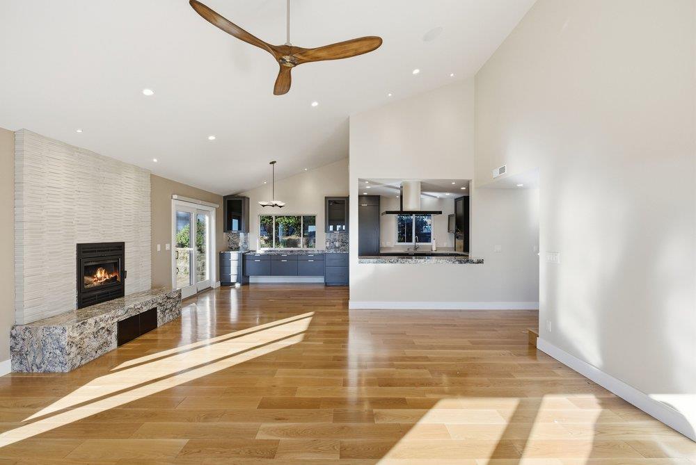 Detail Gallery Image 6 of 46 For 132 Pax Place Ct, Aptos,  CA 95003 - 3 Beds | 3 Baths