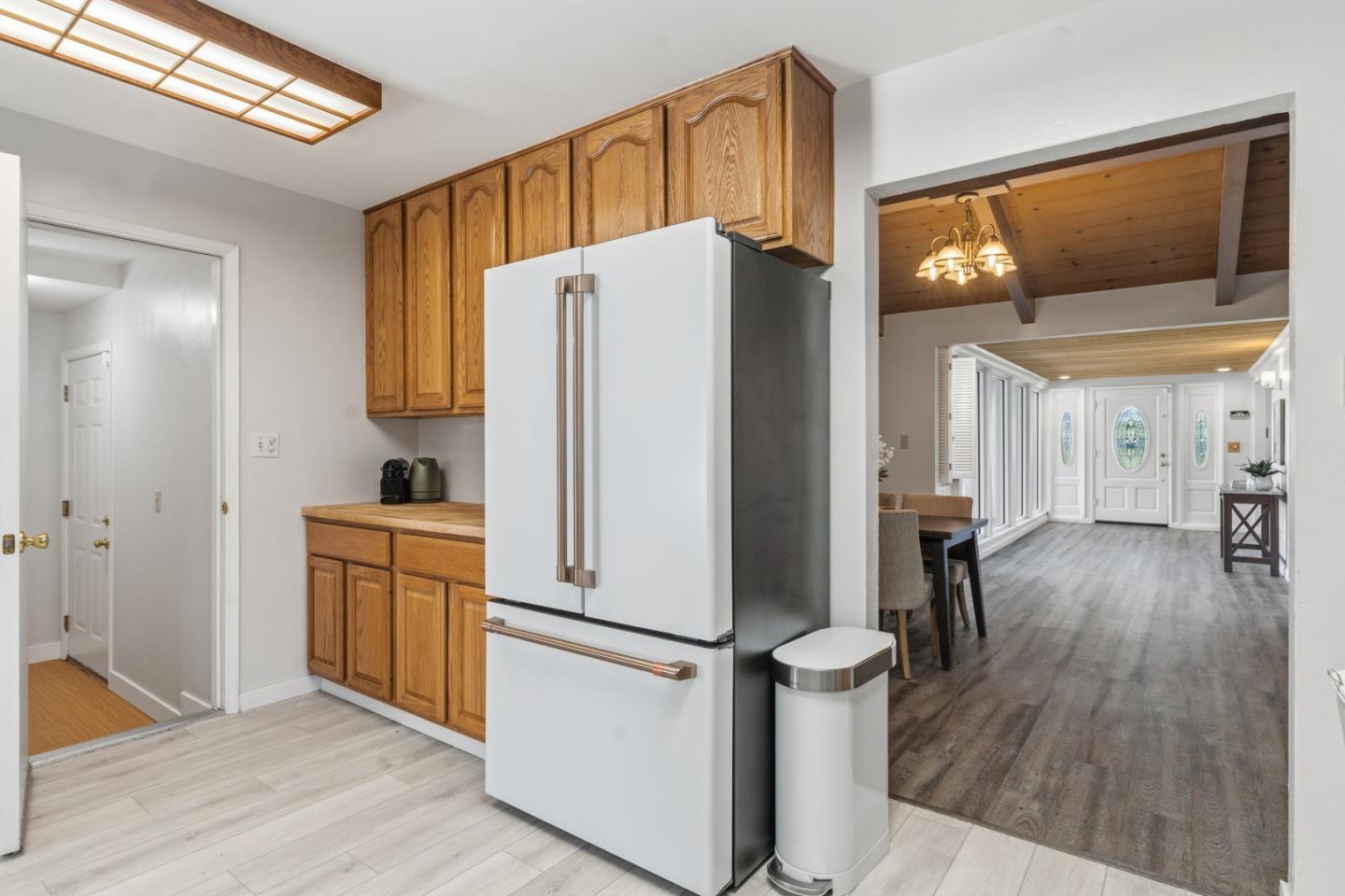 Detail Gallery Image 11 of 26 For 165 Orchard Dr, Boulder Creek,  CA 95006 - 3 Beds | 3 Baths