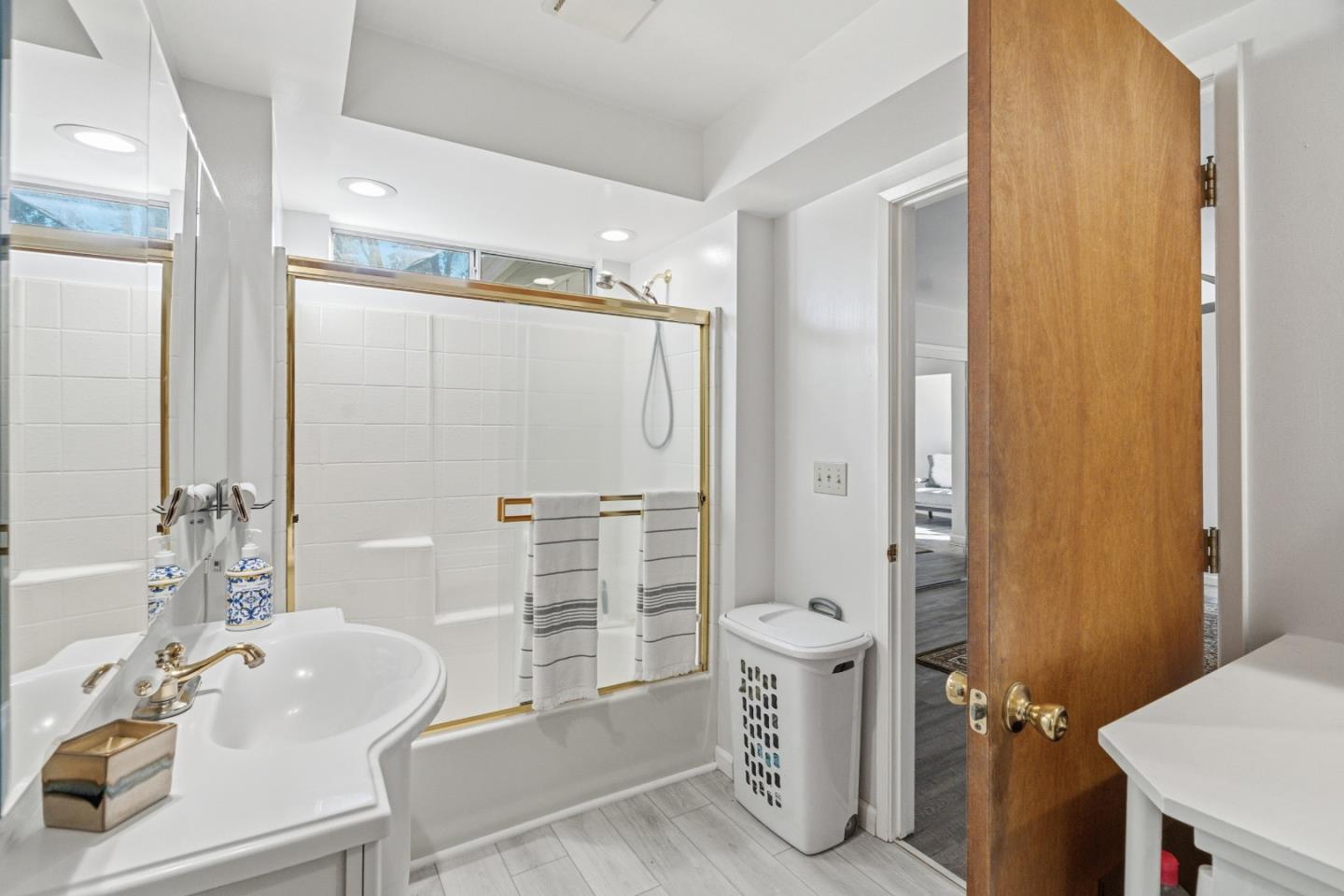 Detail Gallery Image 25 of 26 For 165 Orchard Dr, Boulder Creek,  CA 95006 - 3 Beds | 3 Baths