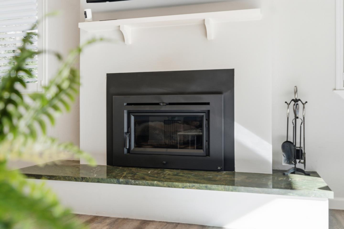 Detail Gallery Image 6 of 26 For 165 Orchard Dr, Boulder Creek,  CA 95006 - 3 Beds | 3 Baths