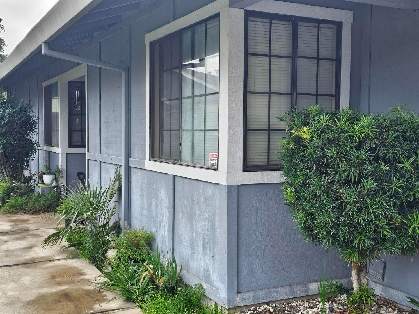 Detail Gallery Image 3 of 13 For 1274 Devonwood Dr, Merced,  CA 95348 - 3 Beds | 2 Baths