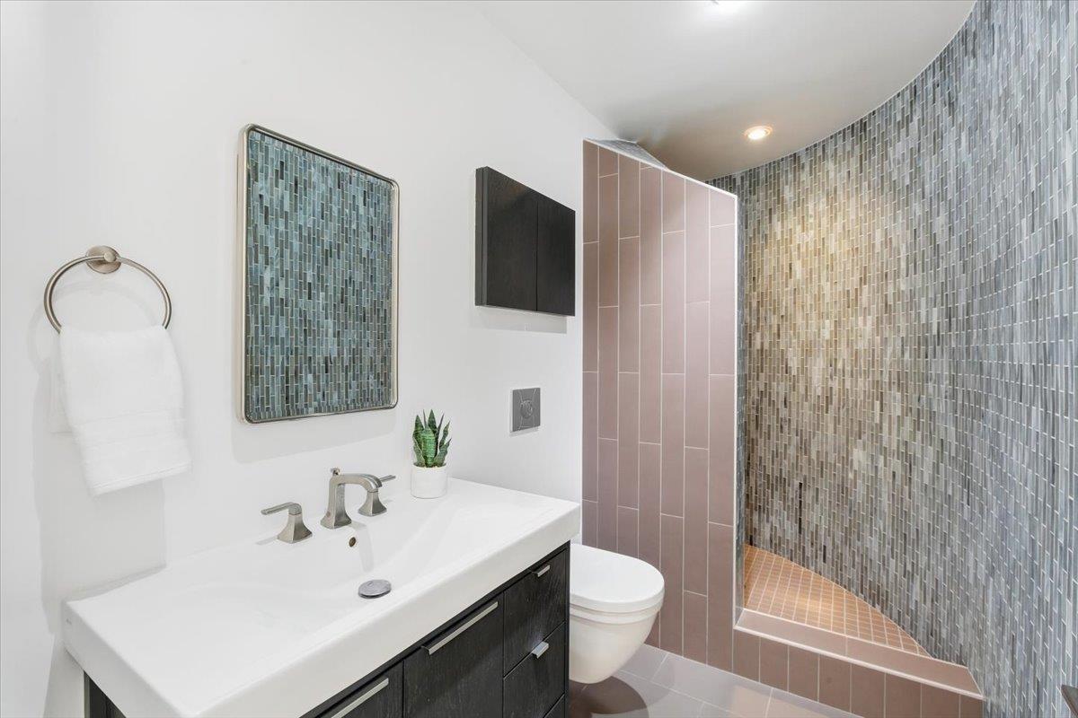 Detail Gallery Image 32 of 61 For 5546 Amby Dr, San Jose,  CA 95124 - 4 Beds | 2 Baths