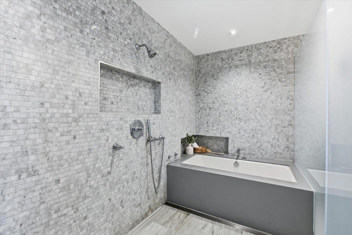 Detail Gallery Image 38 of 61 For 5546 Amby Dr, San Jose,  CA 95124 - 4 Beds | 2 Baths