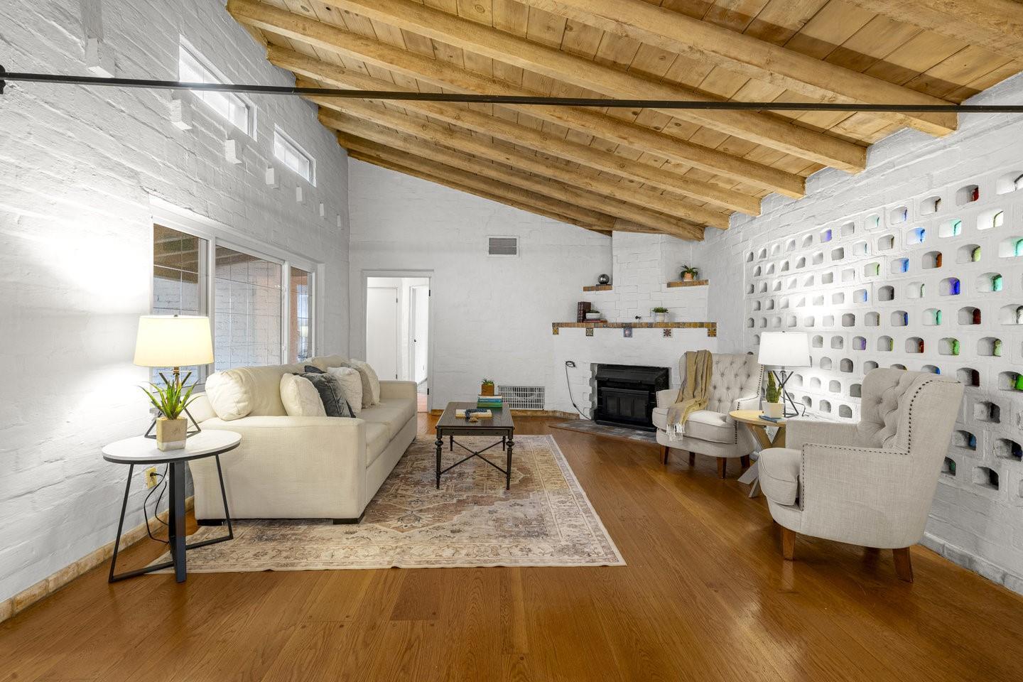 Detail Gallery Image 22 of 57 For 3691 Laguna Ave, Palo Alto,  CA 94306 - 3 Beds | 2 Baths