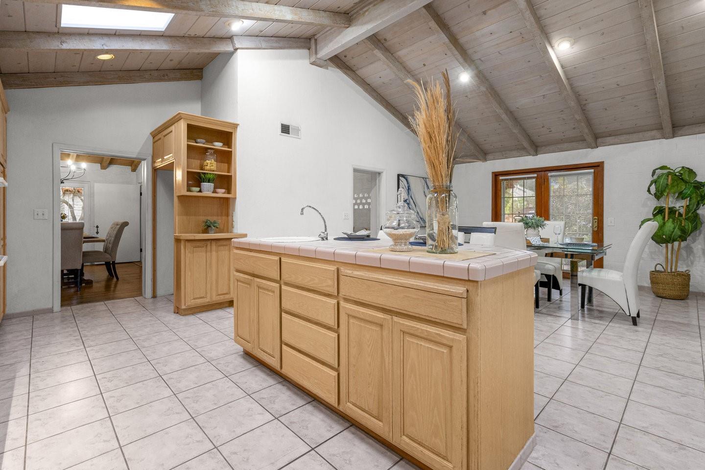 Detail Gallery Image 31 of 57 For 3691 Laguna Ave, Palo Alto,  CA 94306 - 3 Beds | 2 Baths