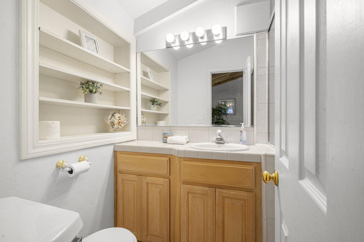 Detail Gallery Image 45 of 57 For 3691 Laguna Ave, Palo Alto,  CA 94306 - 3 Beds | 2 Baths