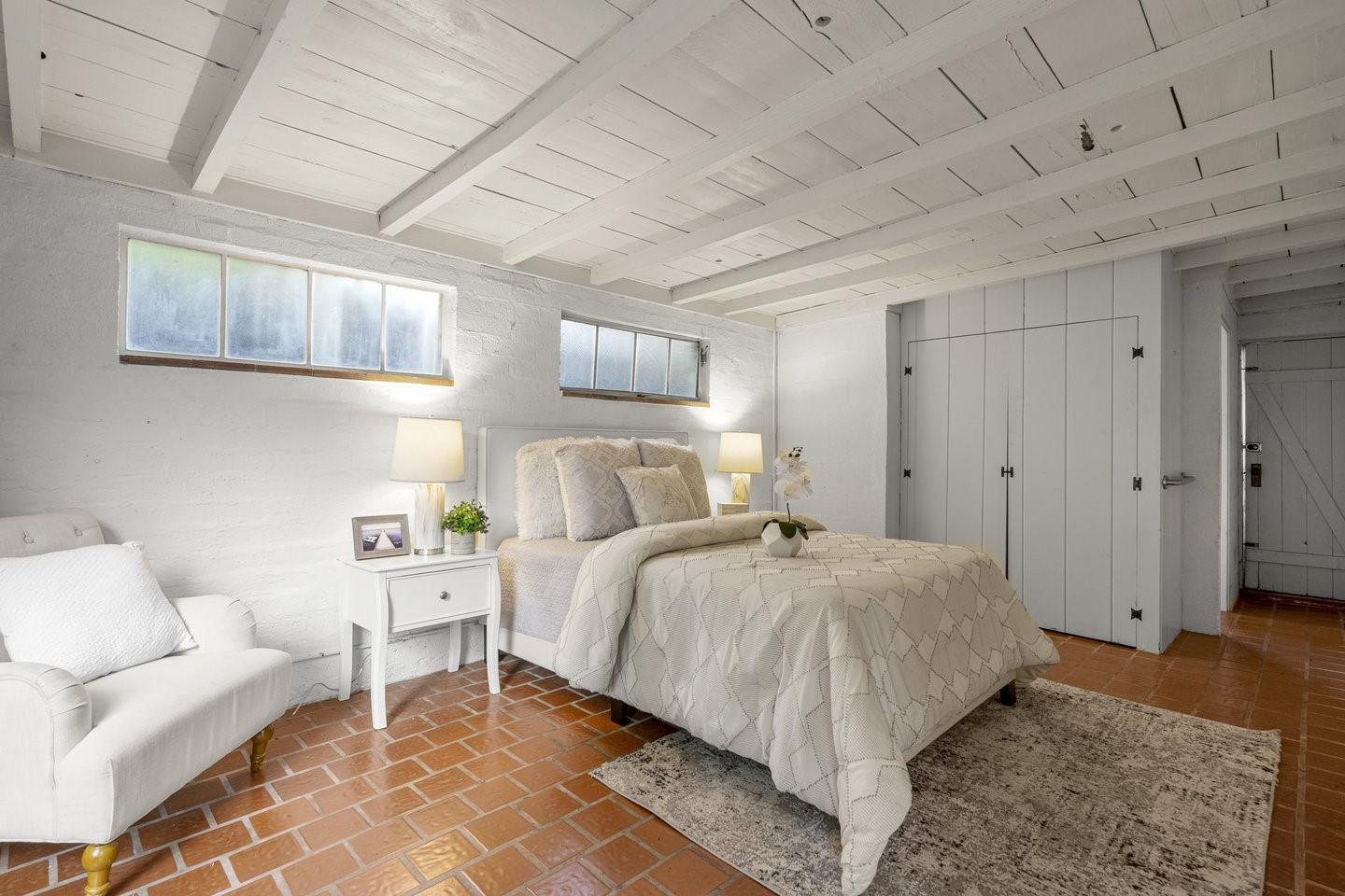 Detail Gallery Image 46 of 57 For 3691 Laguna Ave, Palo Alto,  CA 94306 - 3 Beds | 2 Baths