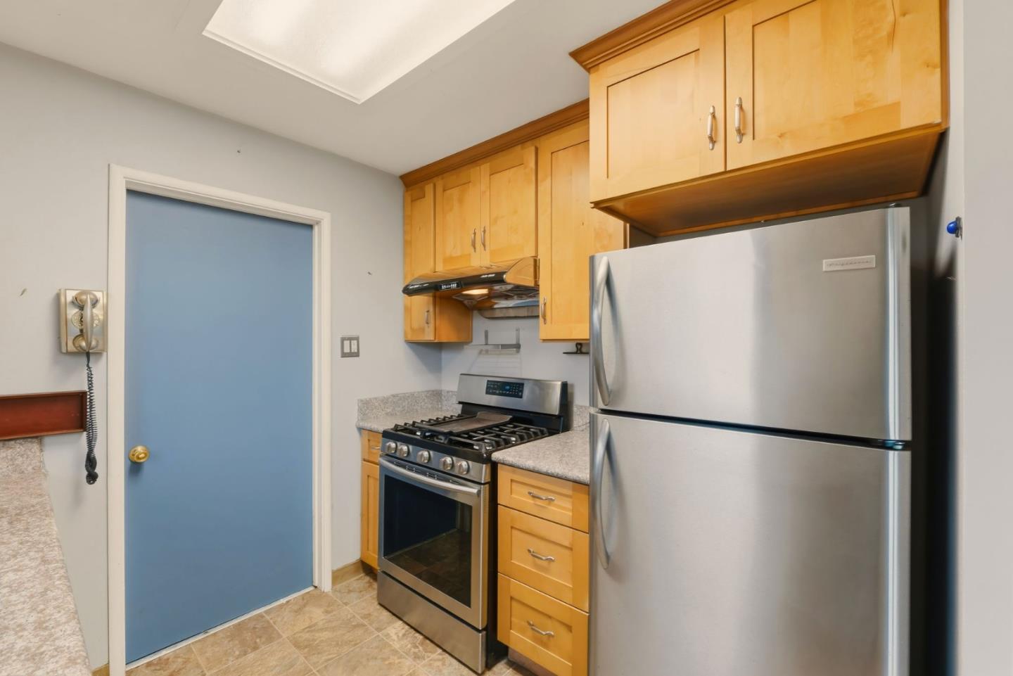 Detail Gallery Image 18 of 38 For 1170 Tyler St, Salinas,  CA 93906 - 3 Beds | 2 Baths