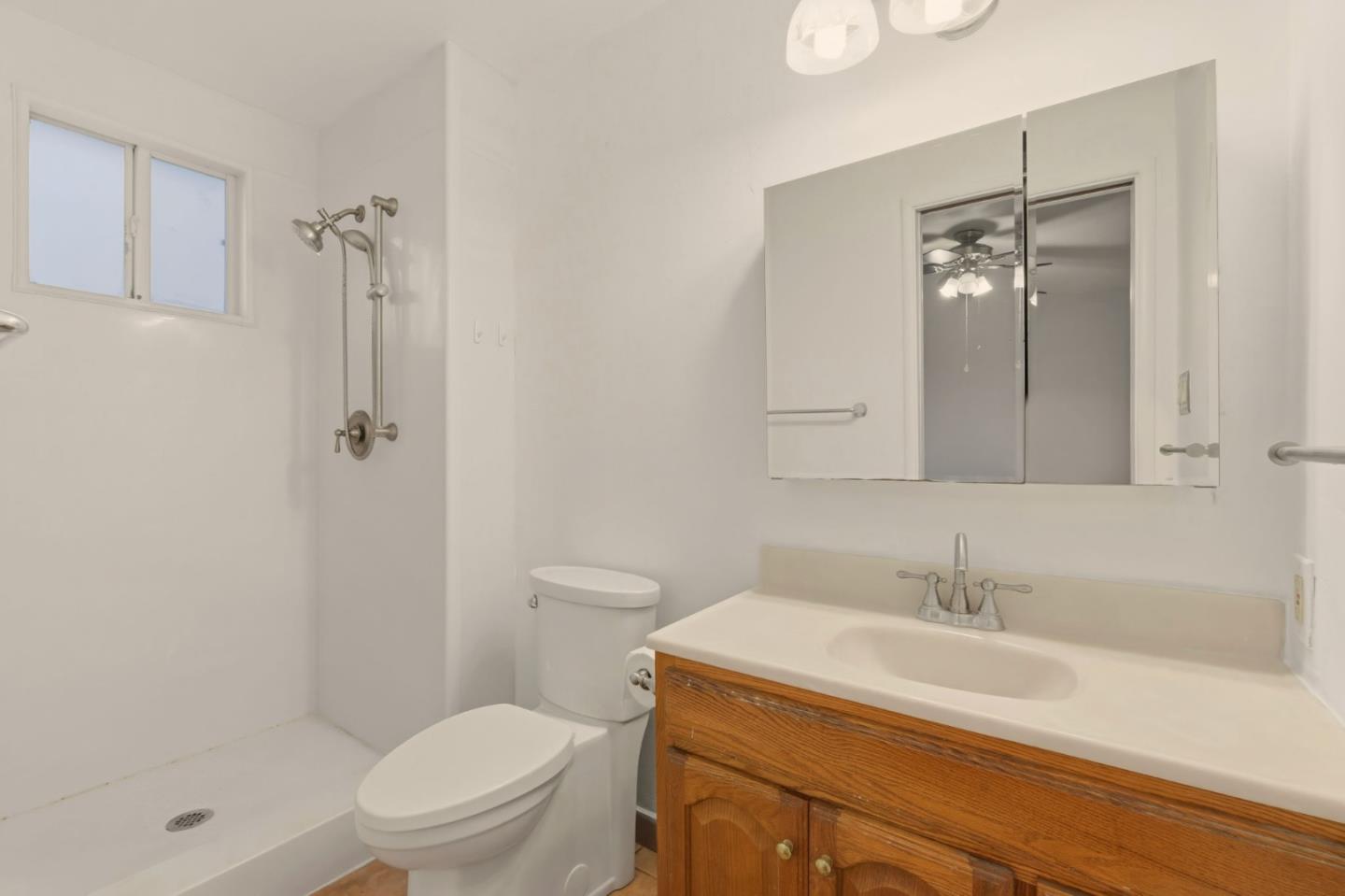 Detail Gallery Image 31 of 38 For 1170 Tyler St, Salinas,  CA 93906 - 3 Beds | 2 Baths