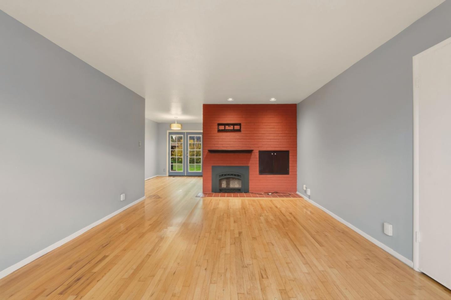 Detail Gallery Image 9 of 38 For 1170 Tyler St, Salinas,  CA 93906 - 3 Beds | 2 Baths