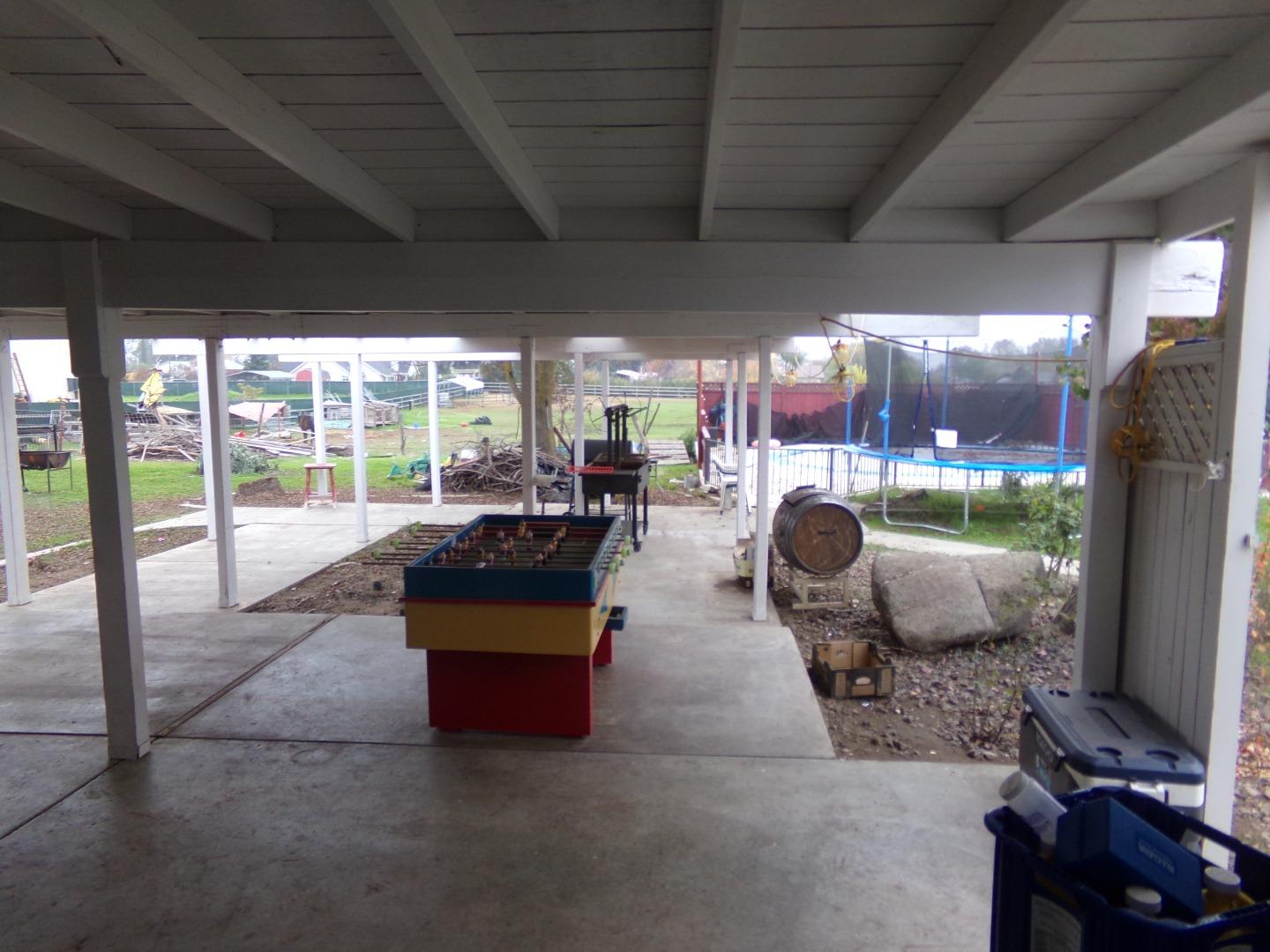 Detail Gallery Image 32 of 48 For 19650 Road 31, Madera,  CA 93638 - 3 Beds | 2 Baths