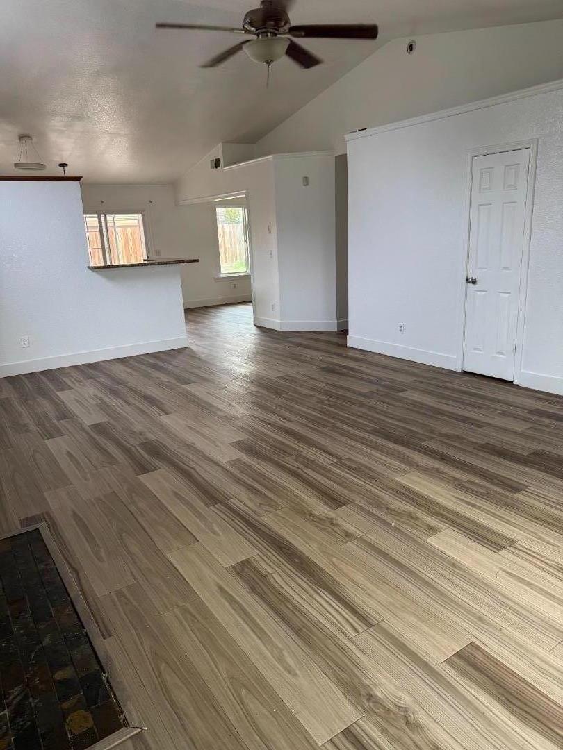 Detail Gallery Image 13 of 42 For 1429 Pintail Cir, Los Banos,  CA 93635 - 4 Beds | 2 Baths