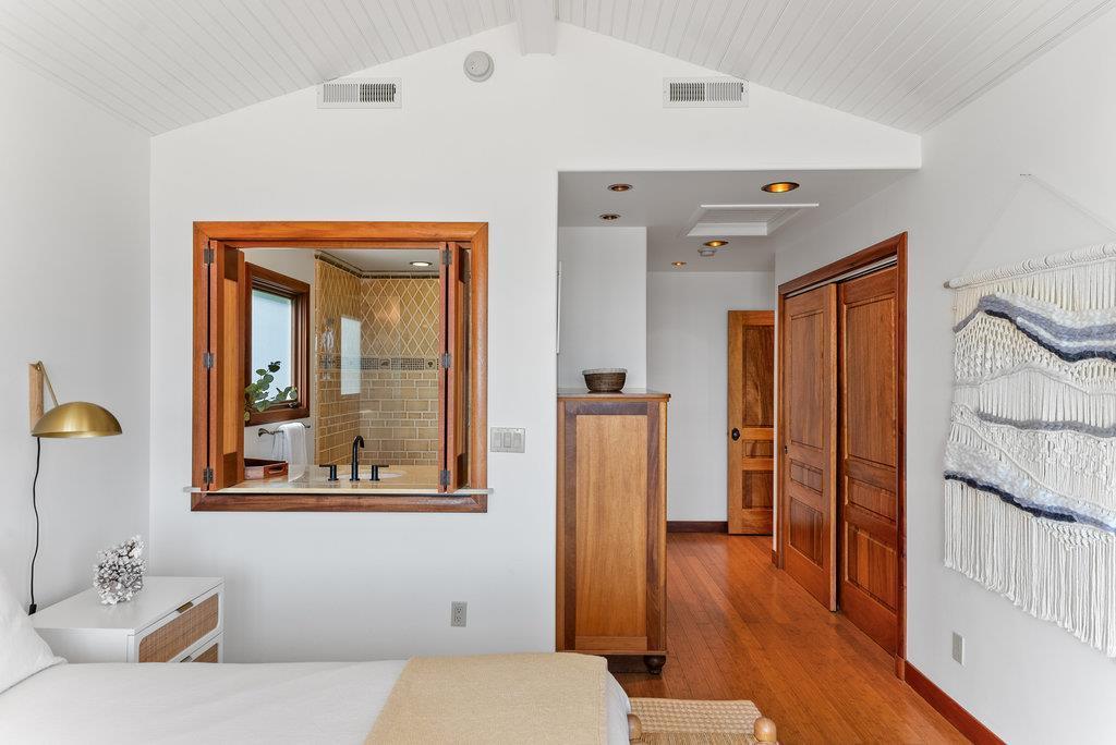 Detail Gallery Image 20 of 36 For 4790 Opal Cliff Dr, Santa Cruz,  CA 95062 - 3 Beds | 2/1 Baths