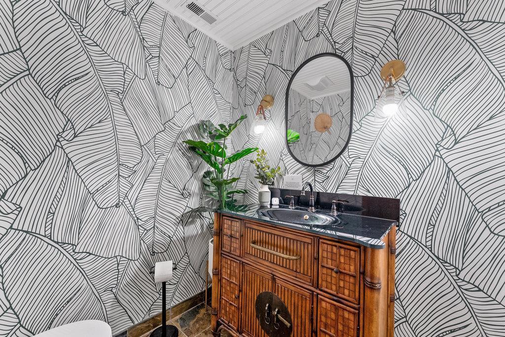 Detail Gallery Image 30 of 36 For 4790 Opal Cliff Dr, Santa Cruz,  CA 95062 - 3 Beds | 2/1 Baths