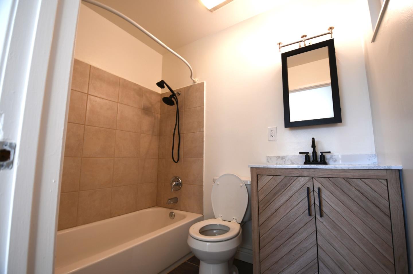 Detail Gallery Image 19 of 24 For 522 E Alvin Dr, Salinas,  CA 93906 - 3 Beds | 2 Baths