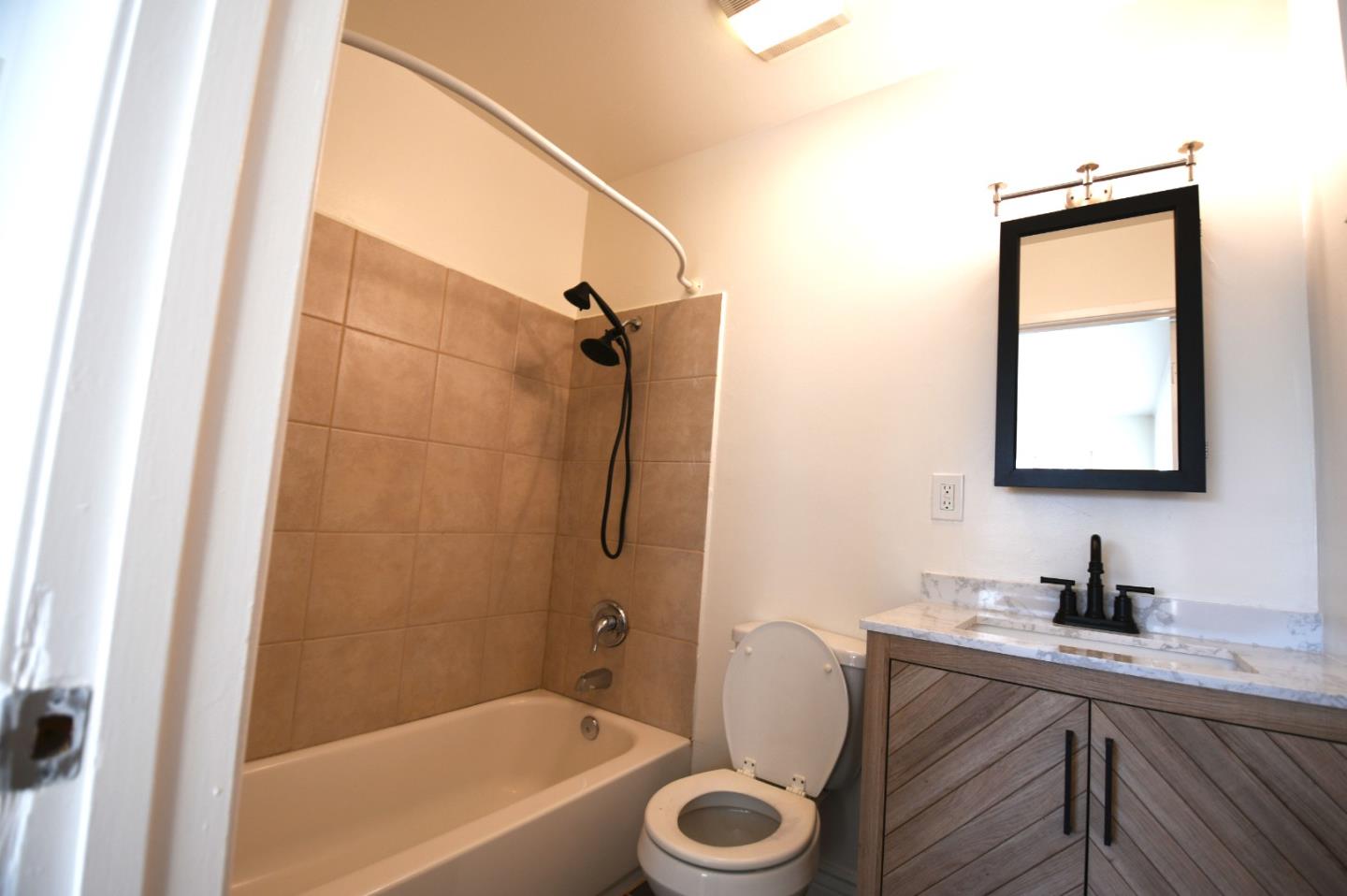 Detail Gallery Image 20 of 24 For 522 E Alvin Dr, Salinas,  CA 93906 - 3 Beds | 2 Baths