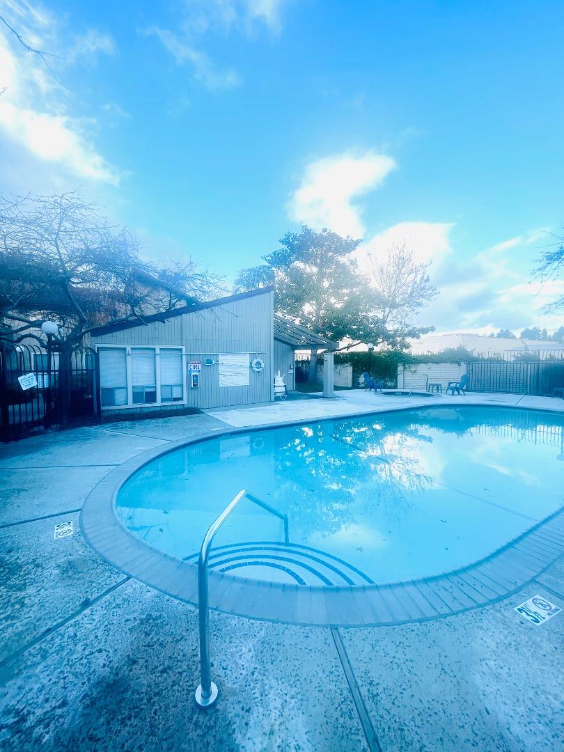 Detail Gallery Image 15 of 15 For 35050 Lido Blvd #B,  Newark,  CA 94560 - 1 Beds | 1 Baths