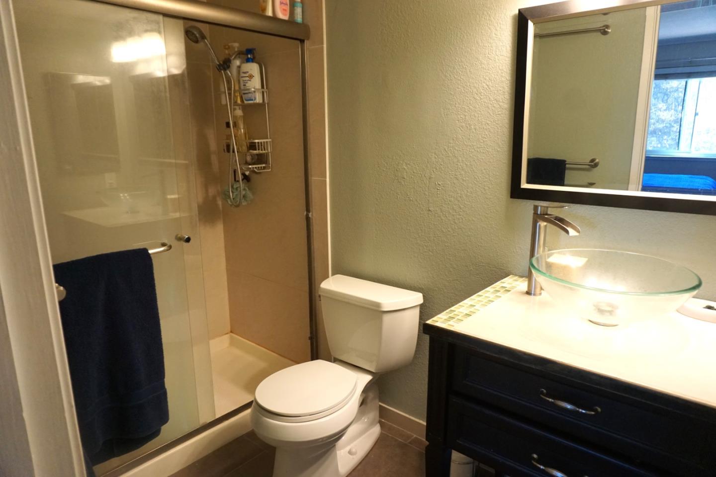 Detail Gallery Image 12 of 16 For 340 Kenbrook Cir, San Jose,  CA 95111 - 2 Beds | 2 Baths